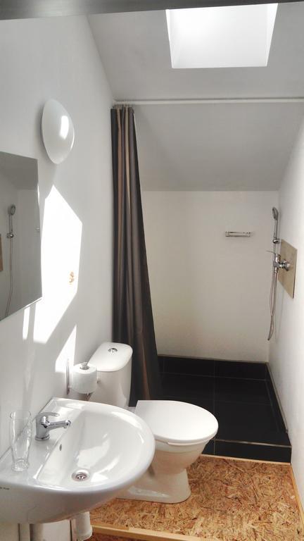 Ubytovani V Brne Hotel เบอร์โน ภายนอก รูปภาพ